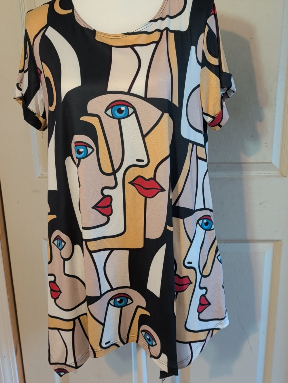 Abstract Face Print Tunic Top in Black, Cream & Red